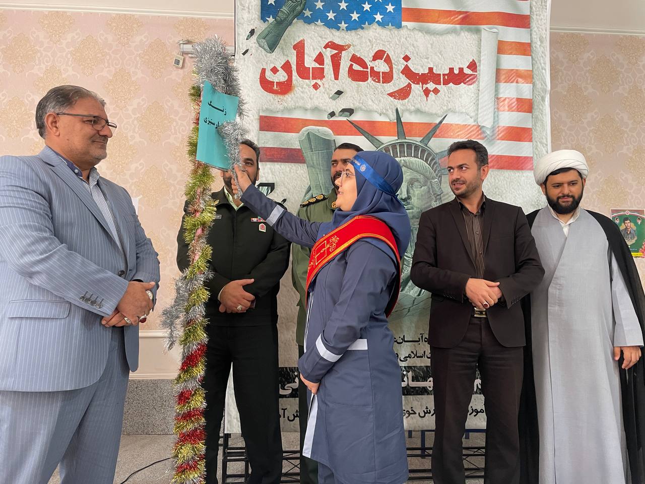 زنگ ملی استکبارستیزی در مدارس خوی نواخته شد