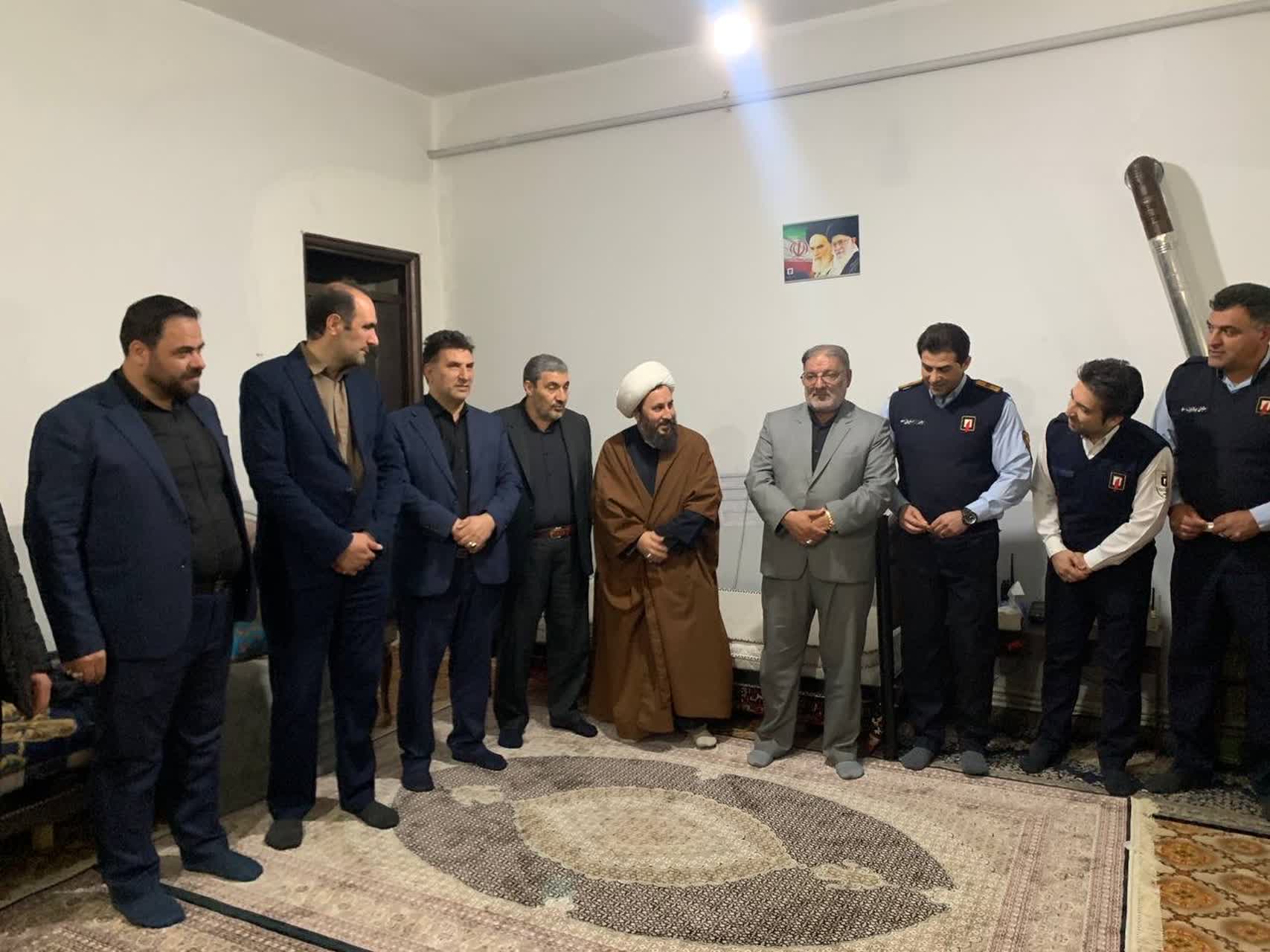 حضور فرماندار در ایستگاه آتش نشانی شهر خوی