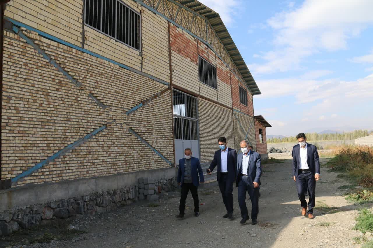 بازدید فرماندار شهرستان خوی از روند ساخت مجتمع فرهنگی و ورزشی در محله ملاباغی