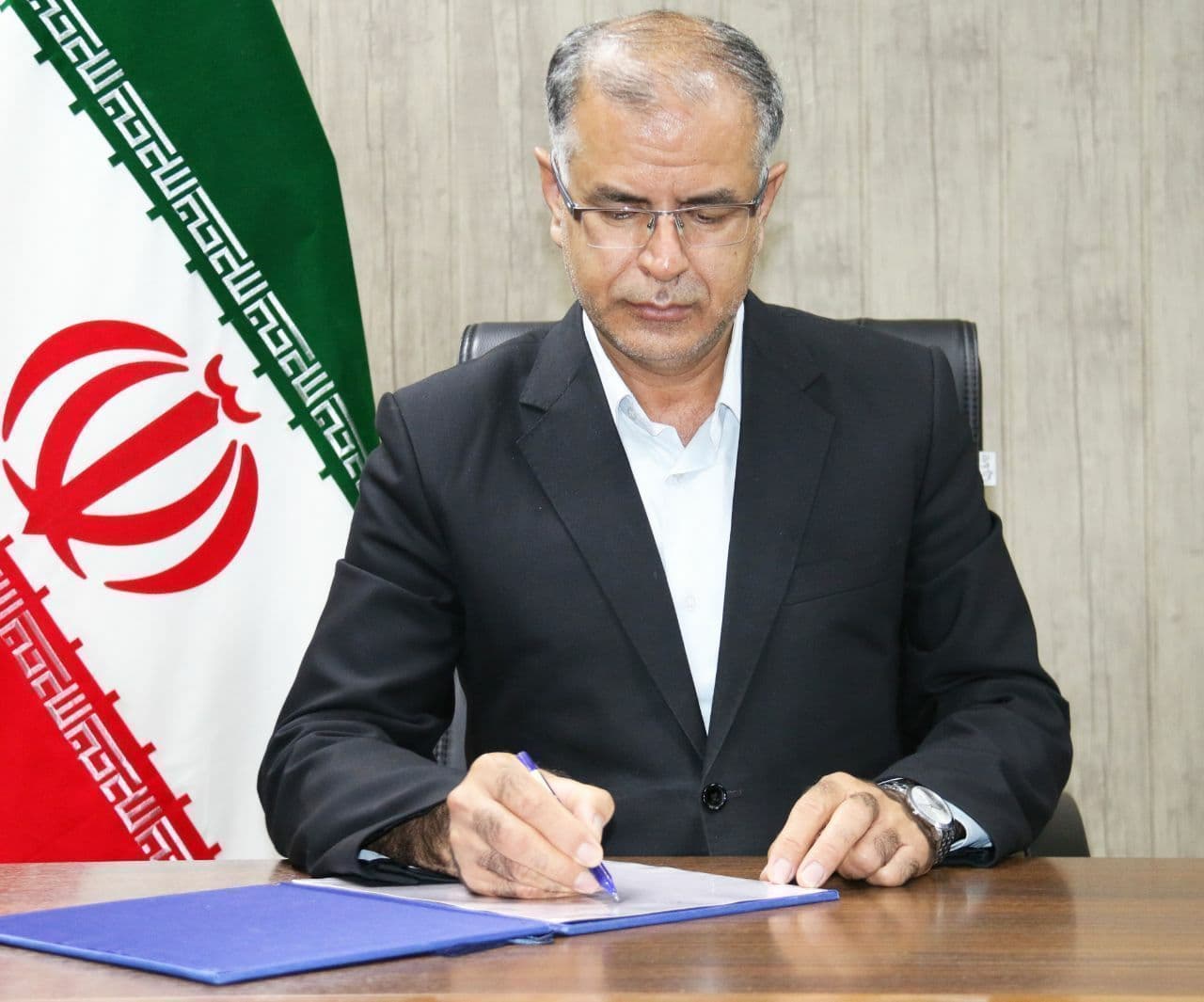 پیام قدردانی فرماندار ویژه شهرستان خوی از رئیس و کارکنان دانشکده علوم پزشکی و خدمات بهداشتی درمانی