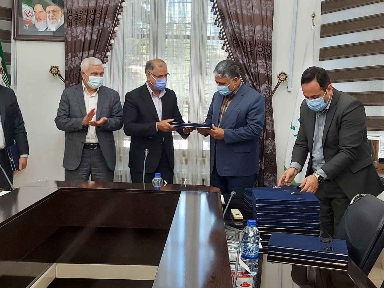 قدردانی فرماندار ویژه شهرستان خوی از شهردار و اعضای پنجمین دوره شورای اسلامی شهر خوی