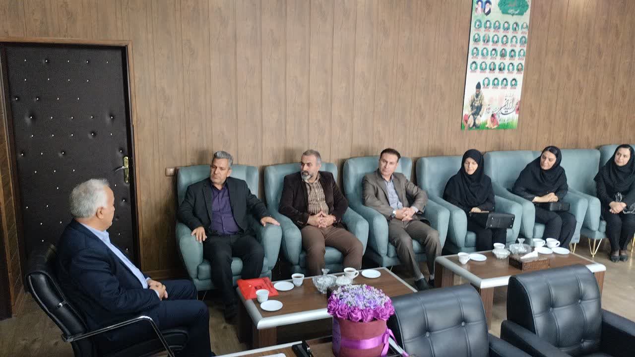 خدمات بیمه سلامت باید به تمام اقشار جامعه بهویژه اقشار کمدرآمد گسترش یابد