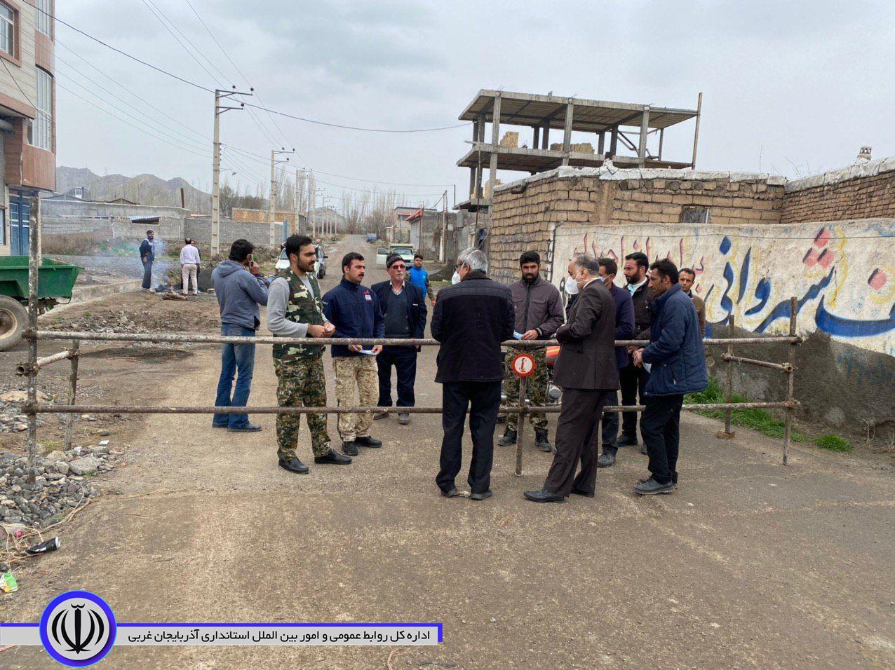 بازدید فرماندار شهرستان خوی از طرح فاصله گذاری اجتماعی
