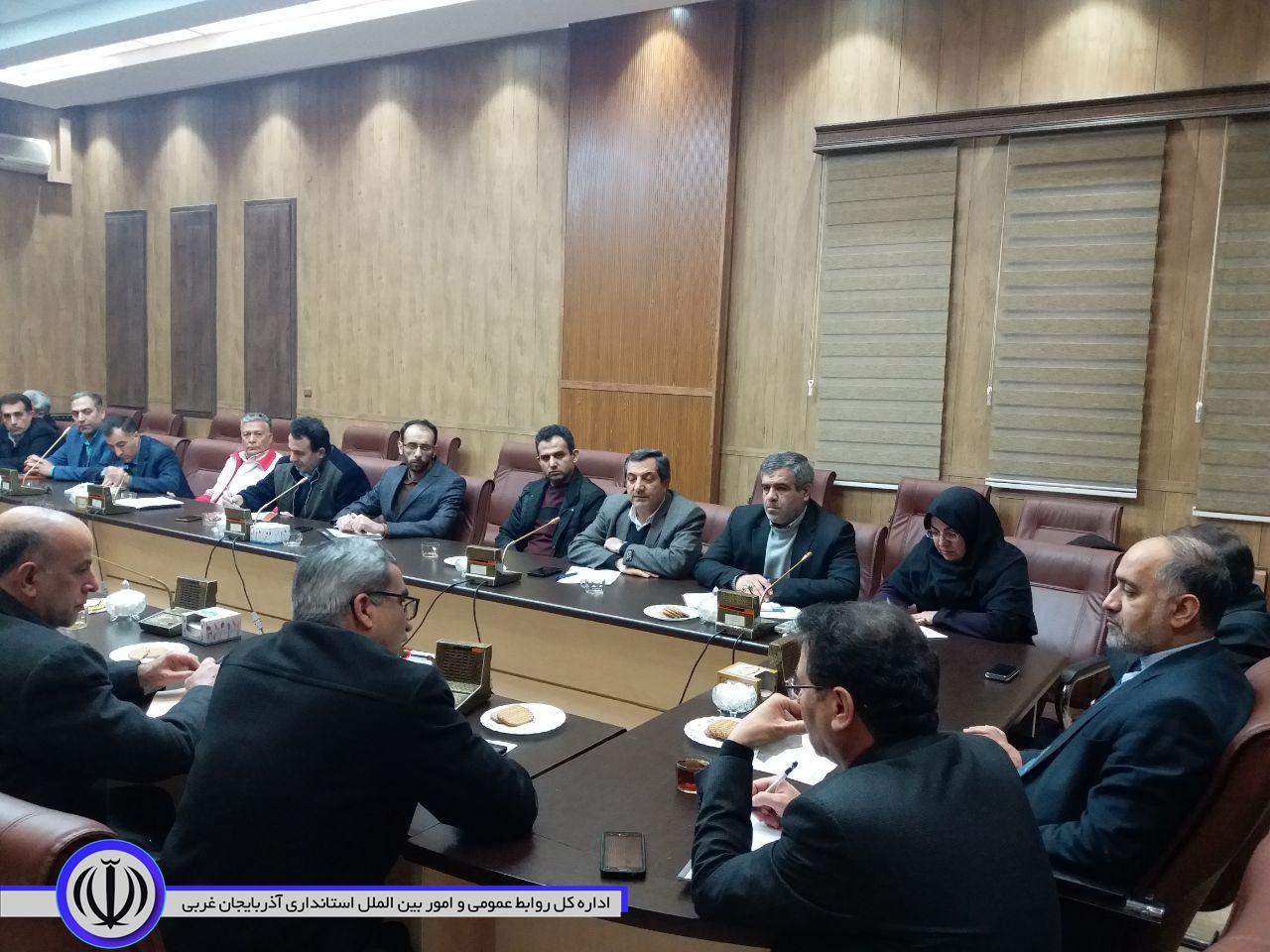 تشکیل جلسه ستاد بحران شهرستان خوی با موضوع بررسی رانش زمین در روستای بیانلو
