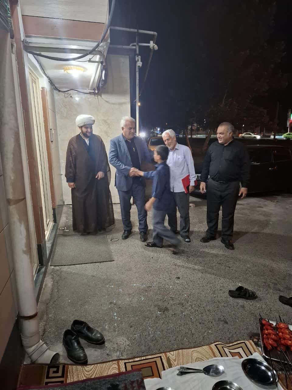 دیدار صمیمانه فرماندار خوی با کودکان مؤسسه عینالحیات