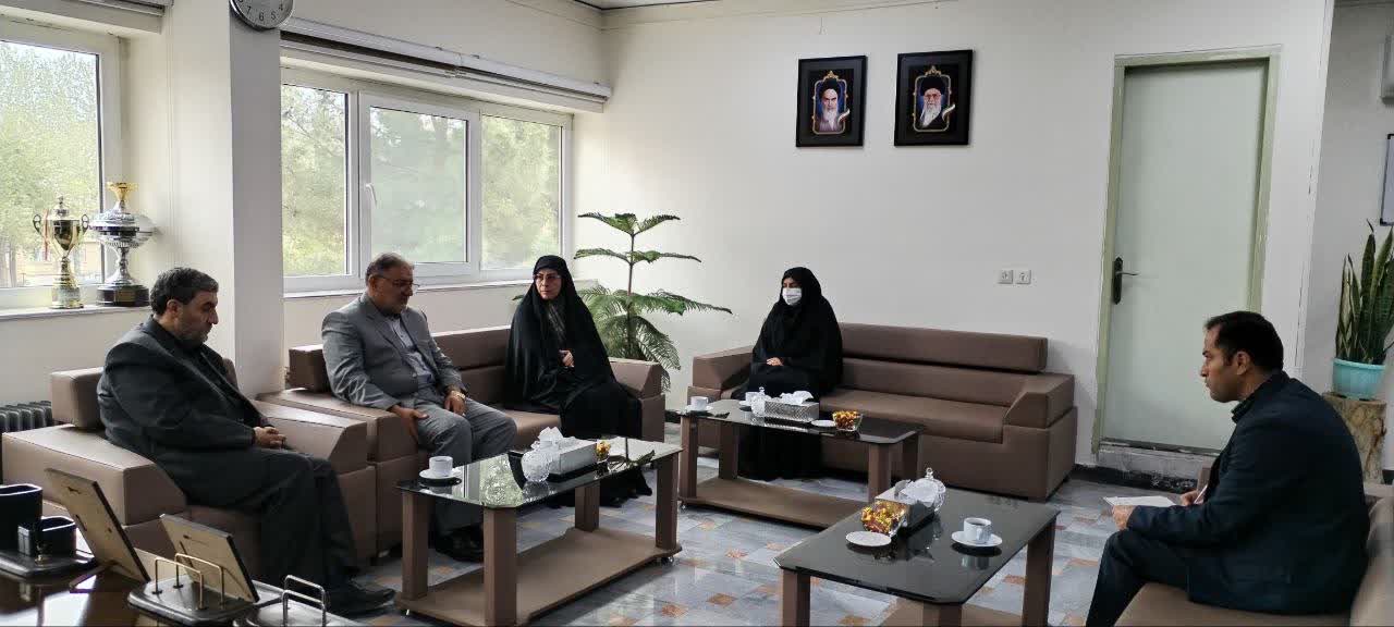 دیدار مدیرکل کانون پرورش فکری کودکان و نوجوانان استان با فرماندار خوی