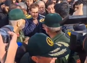 آلبوم تصویری/ بازدید فرمانده سپاه پاسداران انقلاب اسلامی از روند اسکان اضطراری زلزله زدگان شهرستان خوی