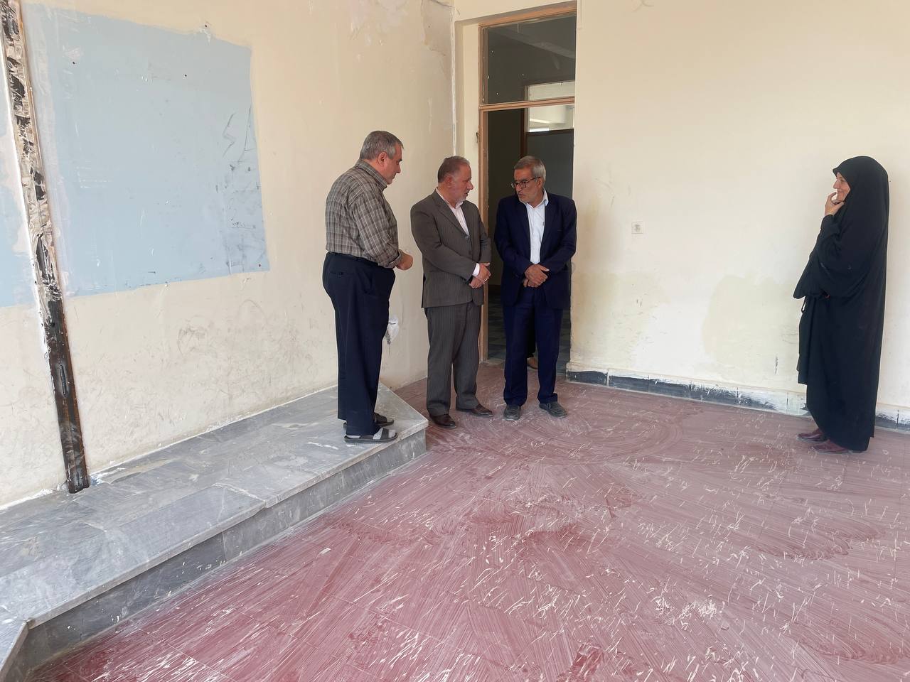 بازدید میدانی فرماندار خوی از روند بازسازی آموزشکده فنی مهدیه