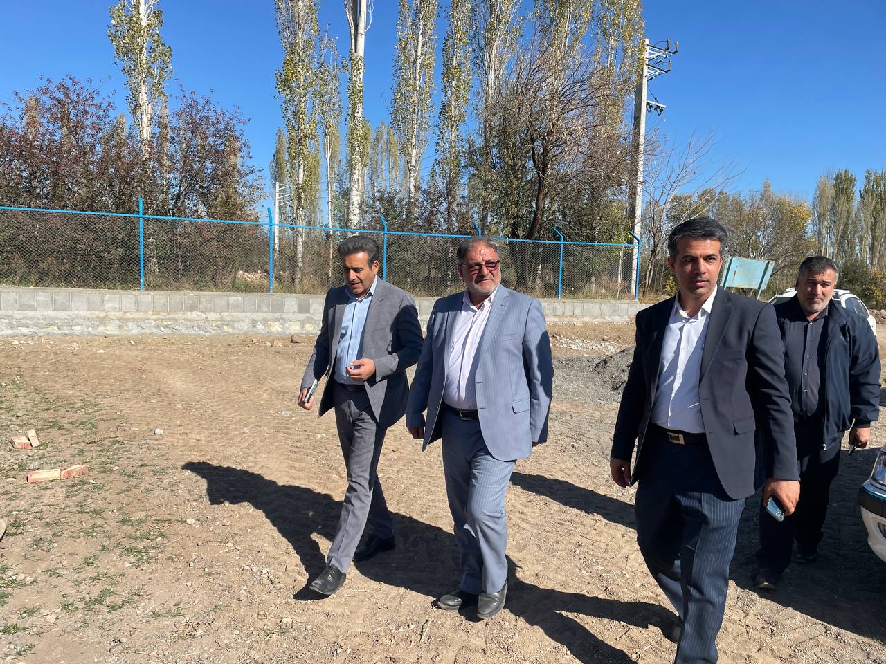 بررسی مسایل و مشکلات روستای وار