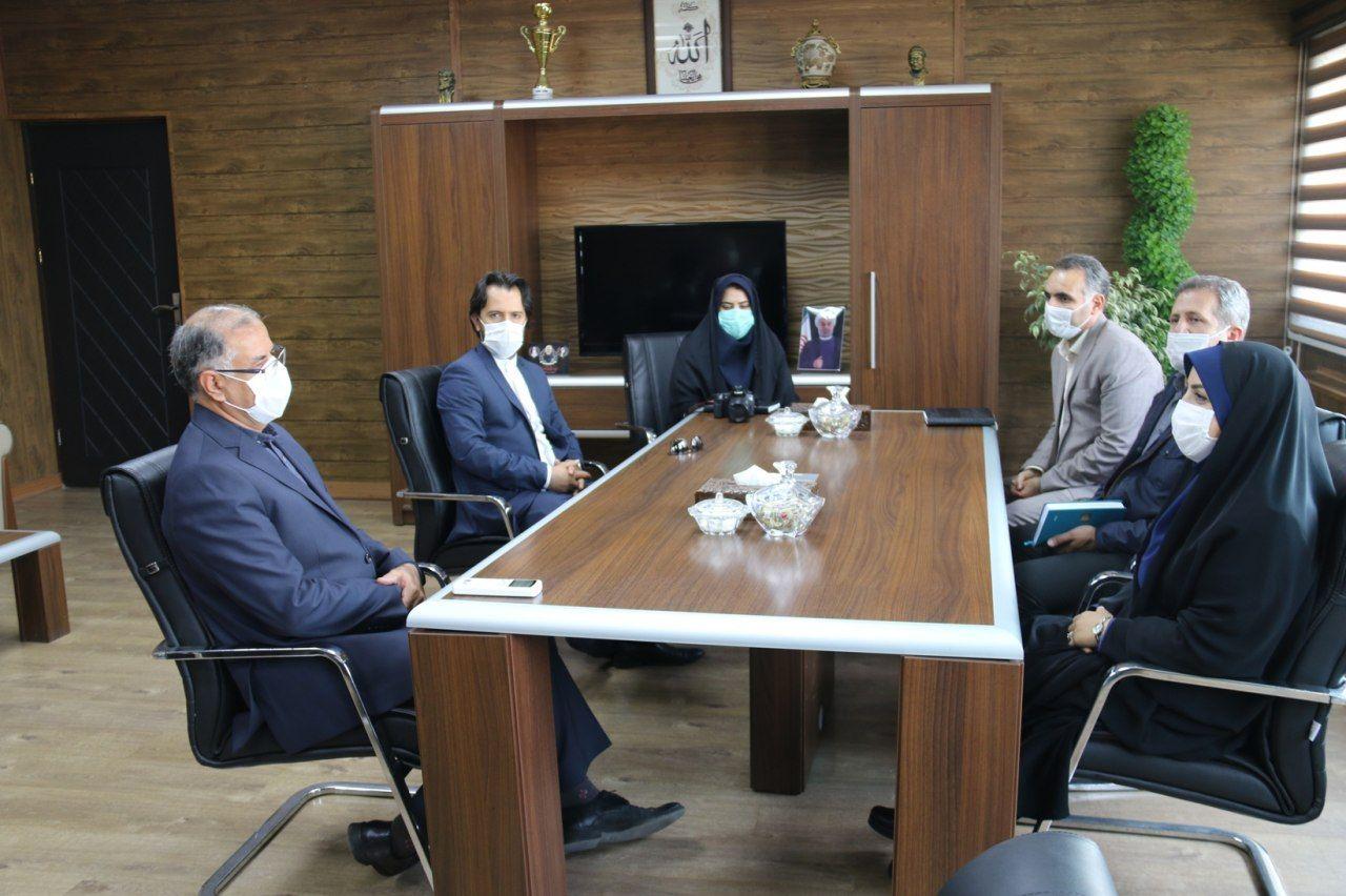 دیدار مدیرکل نهاد کتابخانه های عمومی استان آذربایجان غربی با فرماندار شهرستان خوی