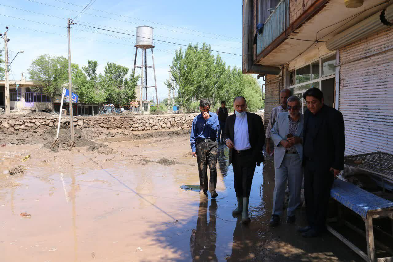 بازدید فرماندار شهرستان خوی از روستای سیل زده گوهران