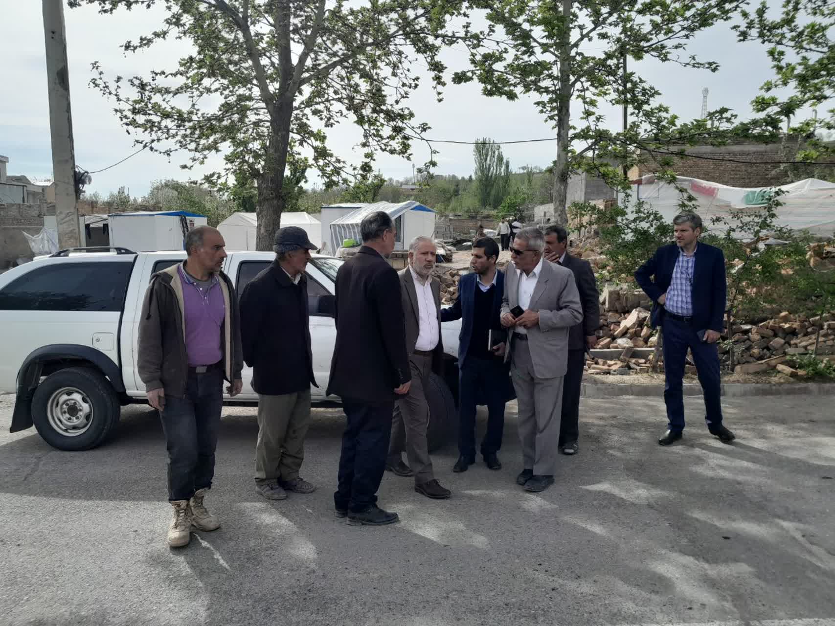 بررسی مسایل و مشکلات پیشرفت کار بازسازی شهر فیرورق