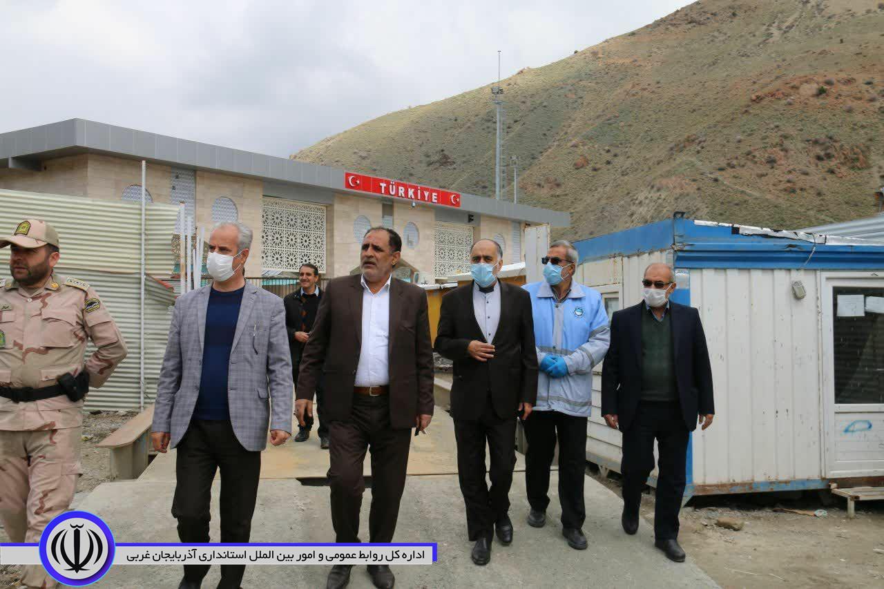 بازدید فرماندار شهرستان خوی از روند اجرای پروژه ساماندهی پایانه مرزی رازی