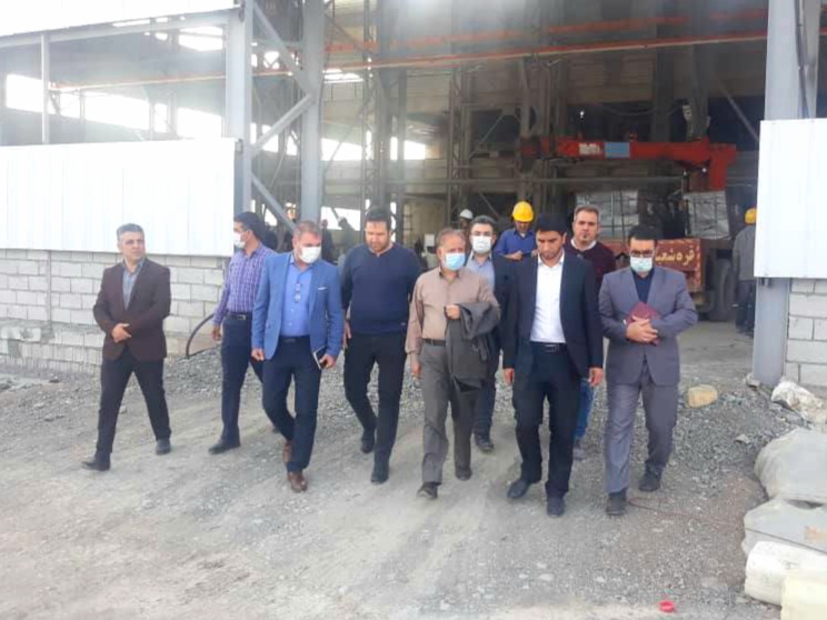 بازدید فرماندار شهرستان خوی از واحدهای شهرک صنعتی