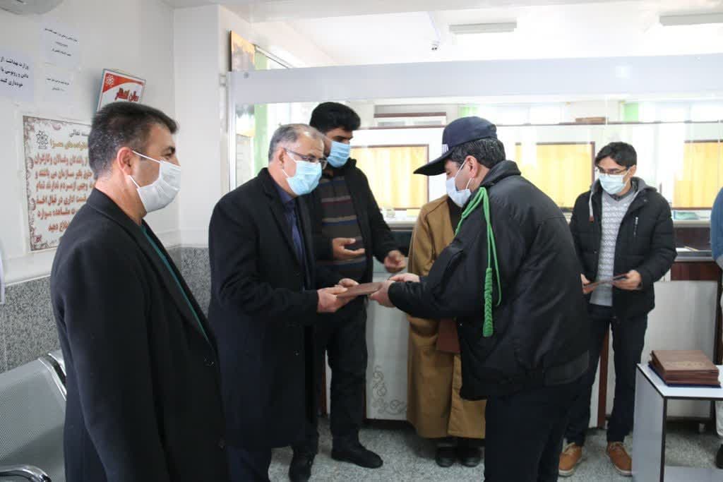 تجلیل فرماندار ویژه شهرستان خوی از کارکنان، کارگران و غسالان سازمان آرامستان
