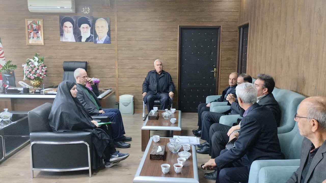 دیدار پیشکسوتان کوهنوردی خوی با فرماندار ویژه شهرستان