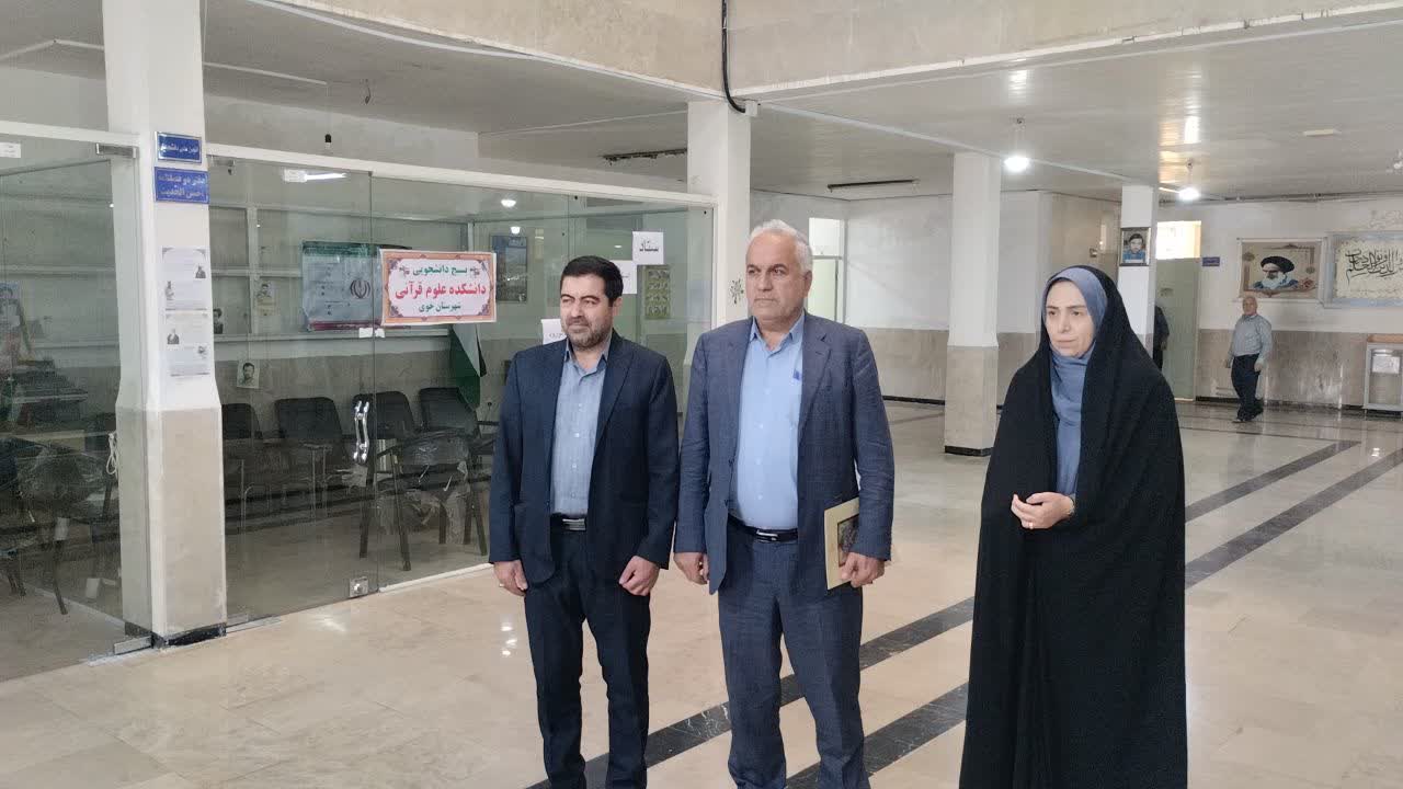 حضور غلامحسین آزاد ،فرماندار ویژه خوی در جشن آغاز سال تحصیلی دانشکده علوم قرآنی خوی