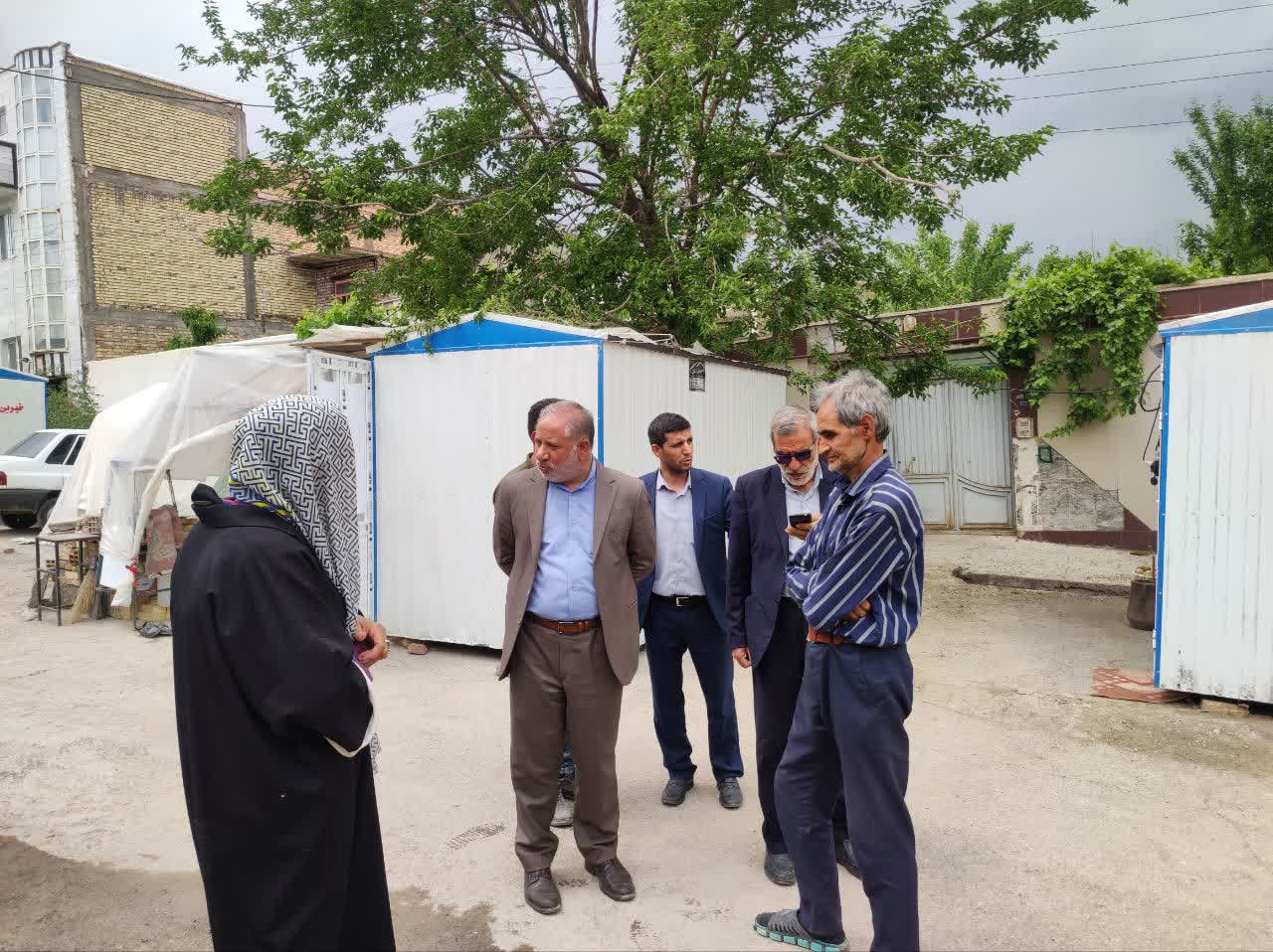 آلبوم تصویری/ بازدید فرماندار ویژه خوی از روند بازسازی واحد های مسکونی آسیب دیده از زلزله شهر فیرورق