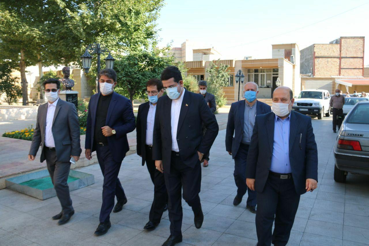 سفر سید عباس موسوی سفیر جدید ایران در آذربایجان به همراه معاون سیاسی، امنیتی و اجتماعی استاندار آذربایجان غربی به شهرستان خوی و دیدار با سرپرست فرمانداری و نماینده مردم در مجلس