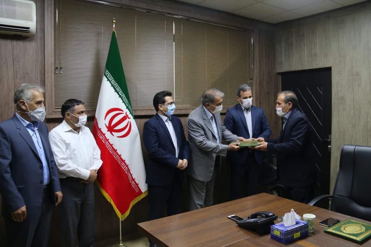 تجلیل سرپرست فرمانداری شهرستان خوی از آزادگان بمناسبت 26 مرداد سالروز بازگشت آزادگان سرافراز به میهن اسلامی