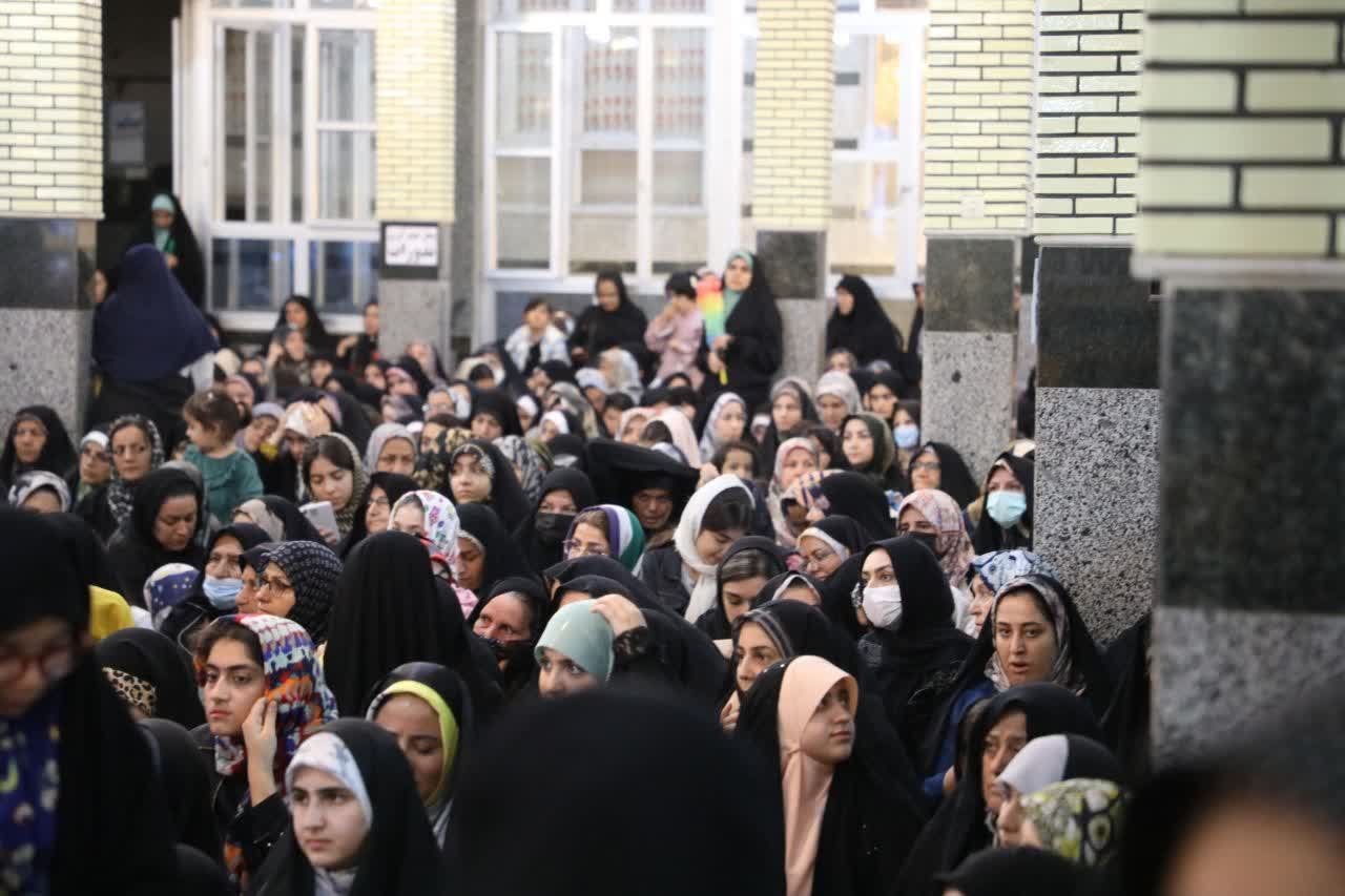 برگزاری همایش بانوان و دختران ایرانی در خوی