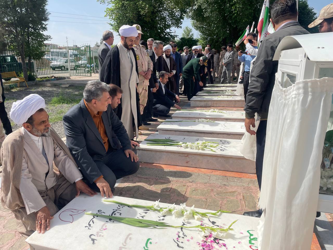 گلباران مزار مطهر شهدای خوی