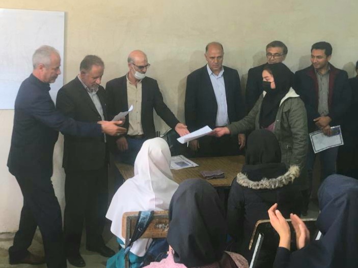 تجلیل فرماندار خوی از فرهنگیان بخش قطور
