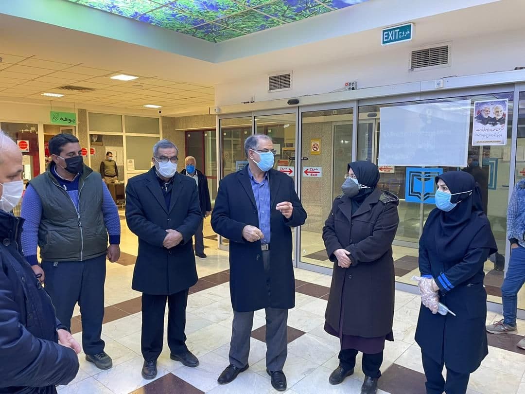 بازدید شبانه فرماندار ویژه شهرستان خوی از بیمارستان امام خمینی(ره) و قدردانی از پزشکان و کادر درمانی
