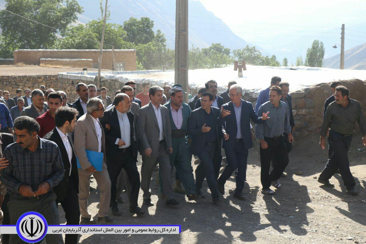 بازدید استاندار آذربایجان غربی از روستای کفچرین بخش قطور شهرستان خوی