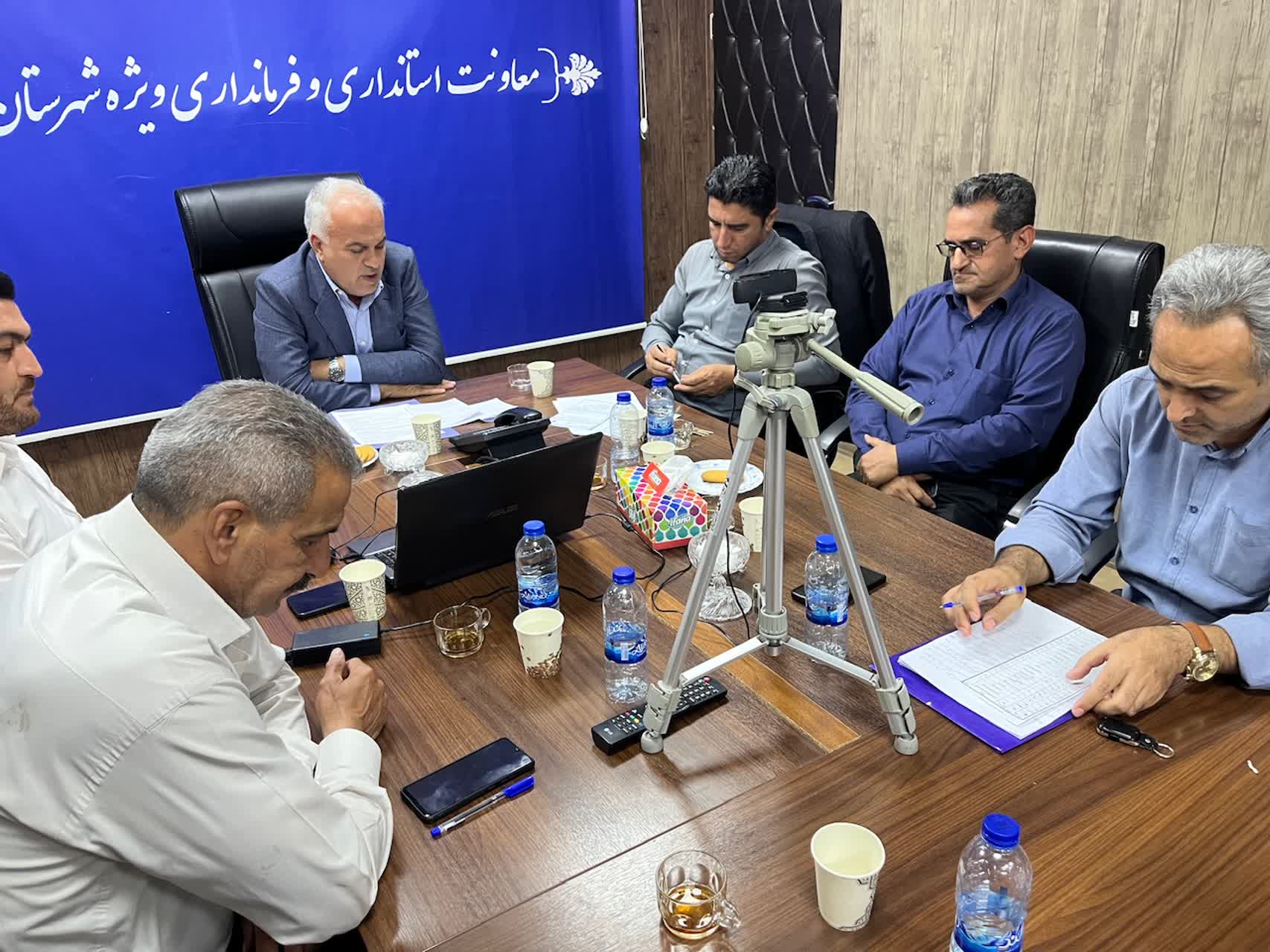 حضور ‘غلامحسین آزاد’ سرپرست فرمانداری ویژه شهرستان خوی بصورت وبیناری در جلسه ستاد تنظیم بازار استان