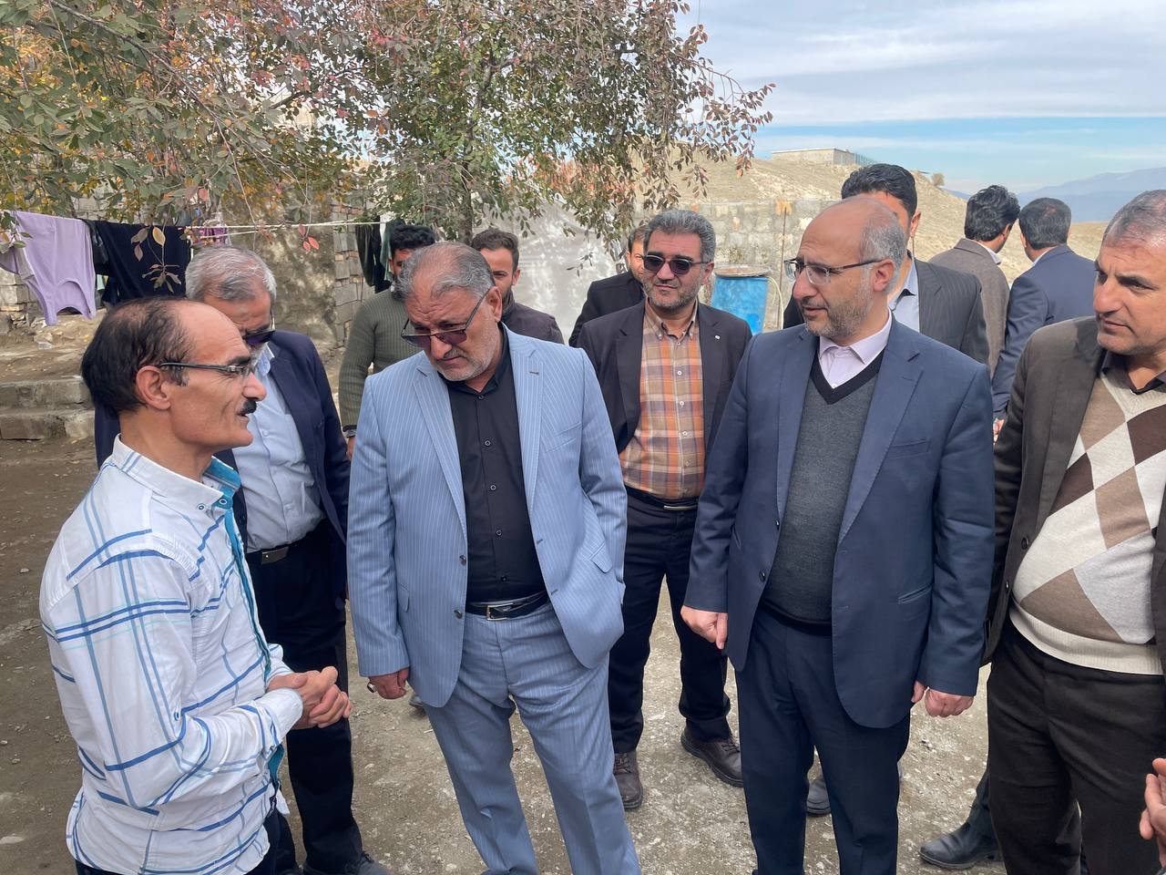 بررسی روند خدمات رسانی دستگاههای اجرایی خوی