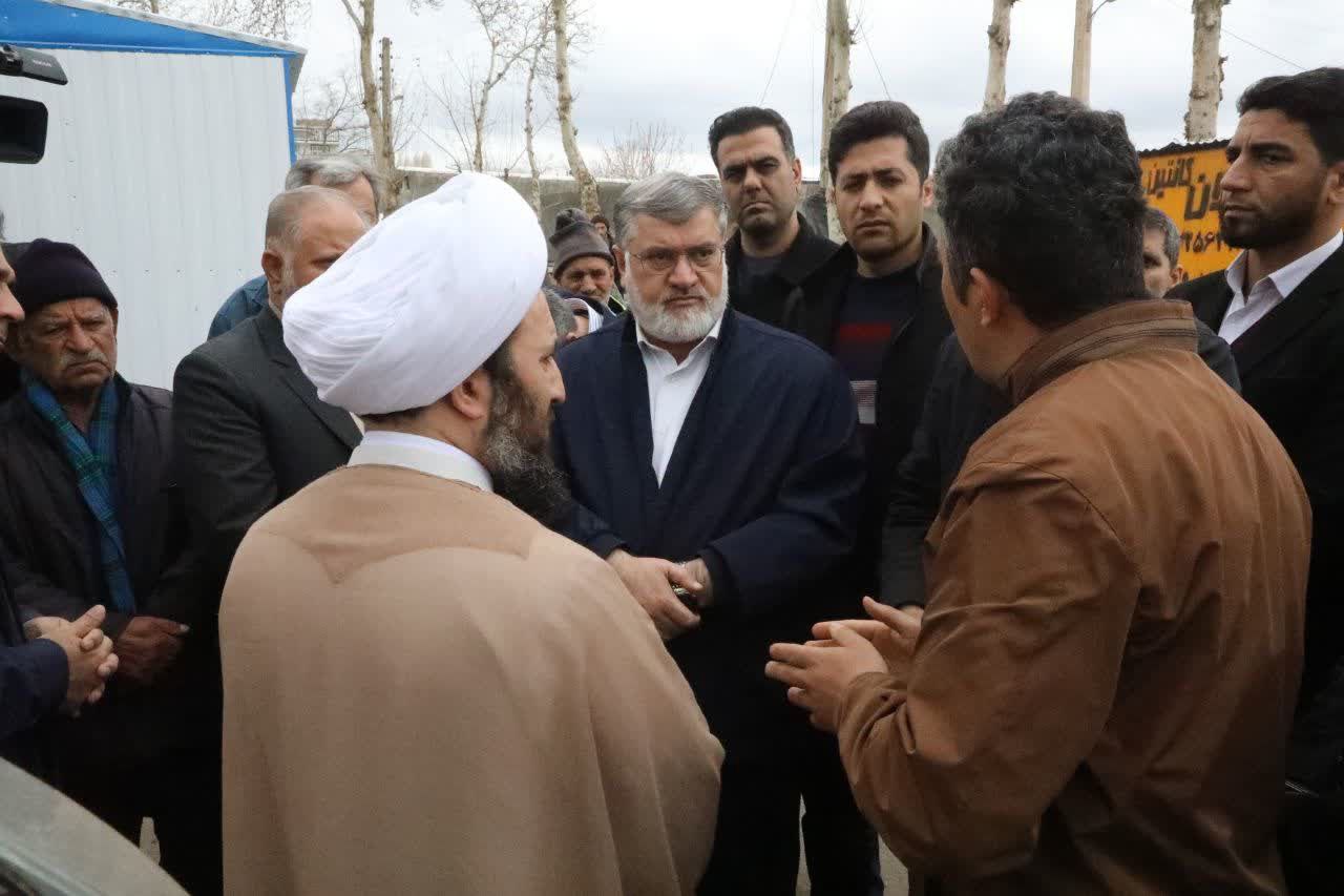 بازدید میدانی استاندار آذربایجانغربی از روند بازسازی مناطق زلزلهزده شهر فیرورق