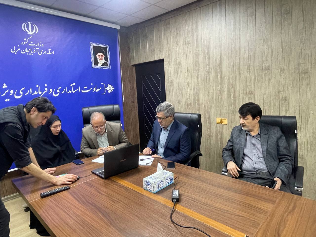 آلبوم تصویری / ملاقات مردمی استاندار آذربایجان غربی با تعدادی از اهالی شریف خوی