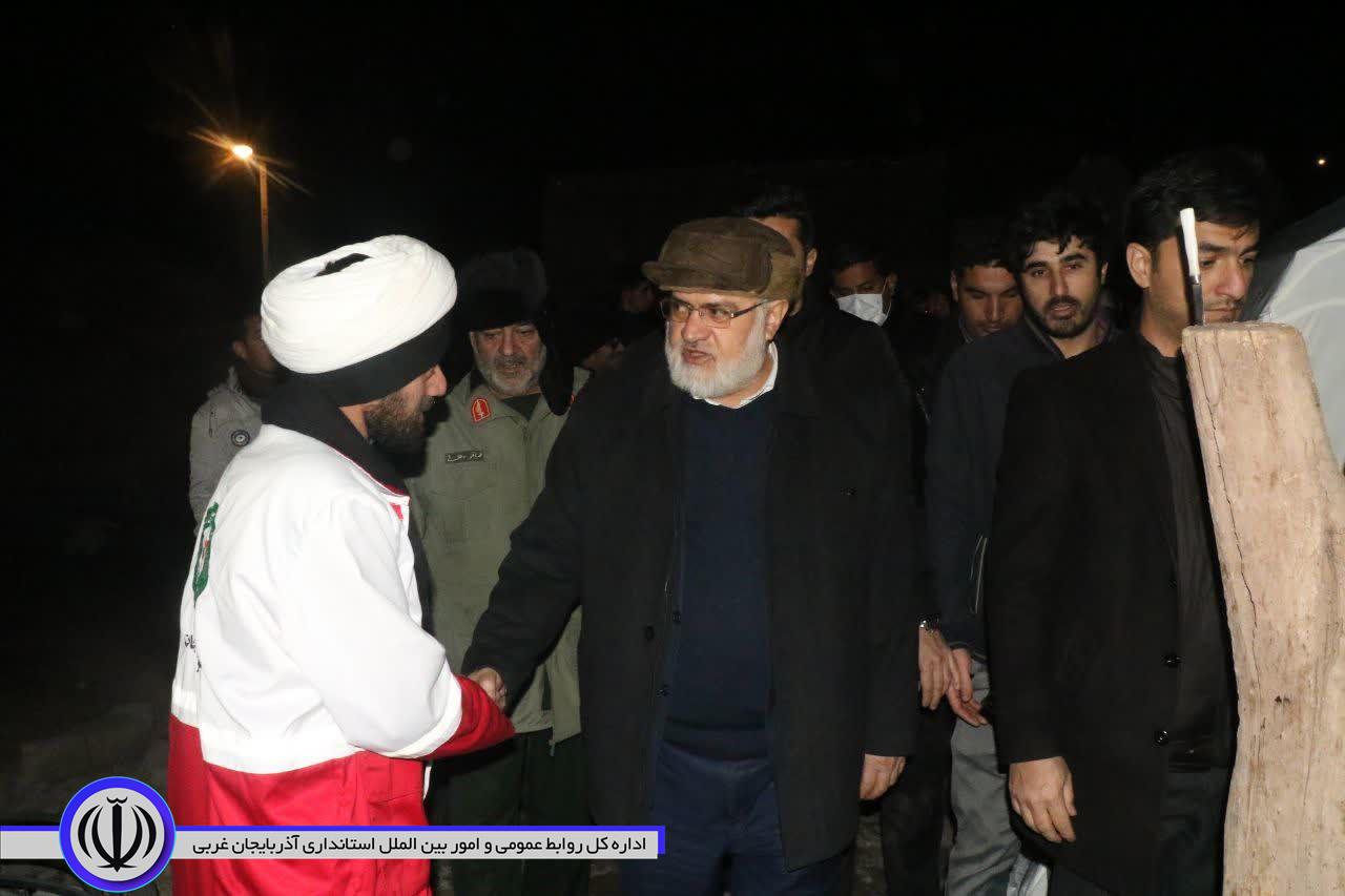 آلبوم تصویری/ بازدید شبانه استاندار آذربایجانغربی از مناطق زلزله زده خوی