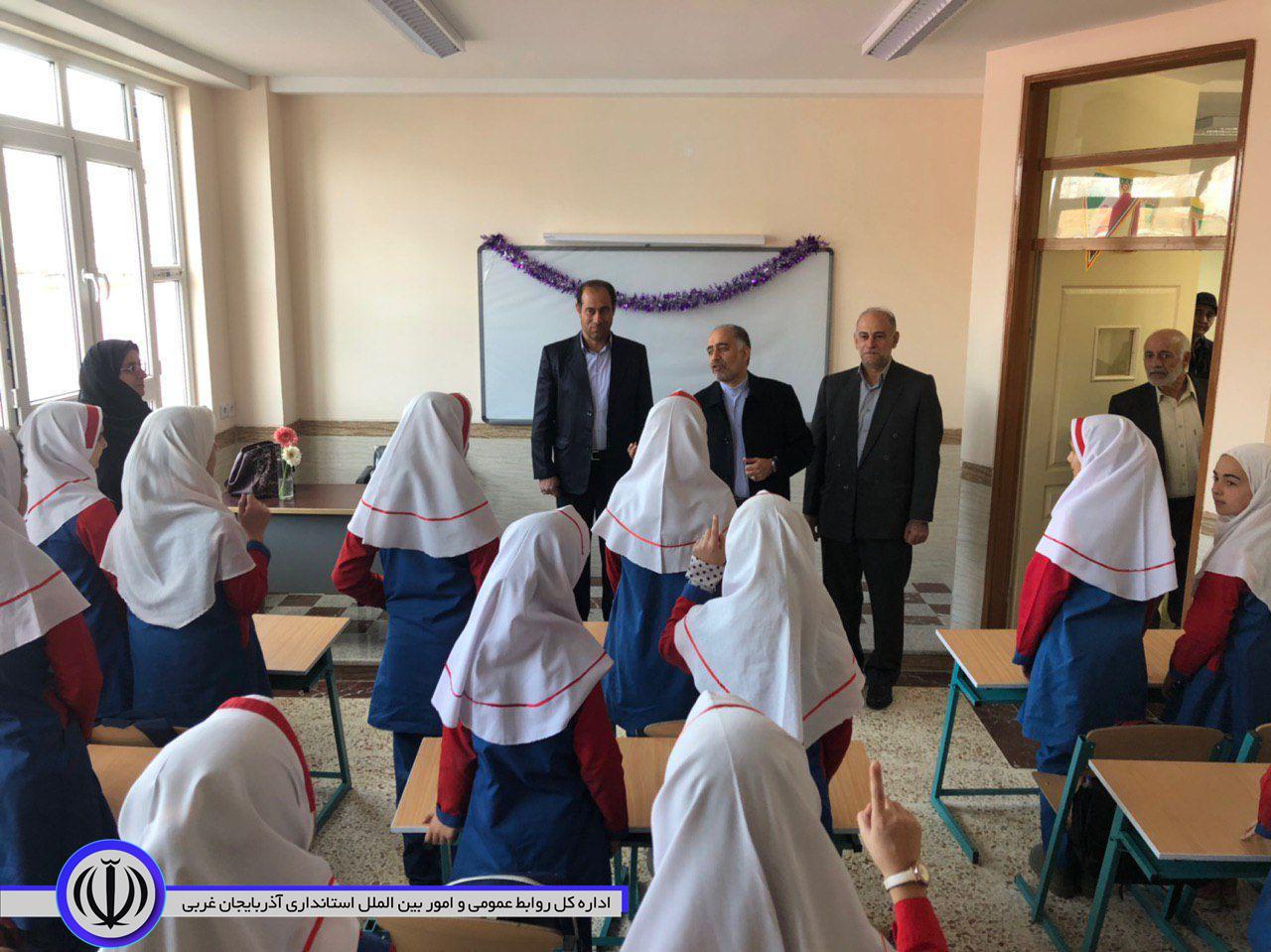 در دهمین روز از دهه فجر: افتتاح مدرسه 6 کلاسه دخترانه در منطقه تخته پل با حضور فرماندار شهرستان خوی