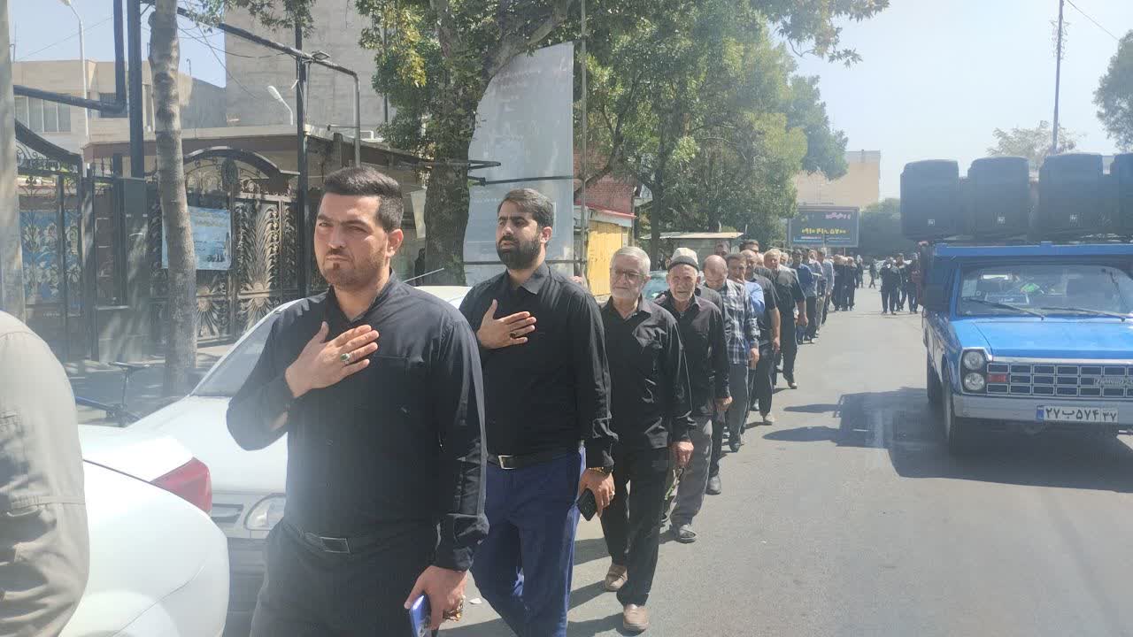 عزاداری خیابانی مردم دارالمومنین خوی در سالروز شهادت امام حسن عسکری (ع)