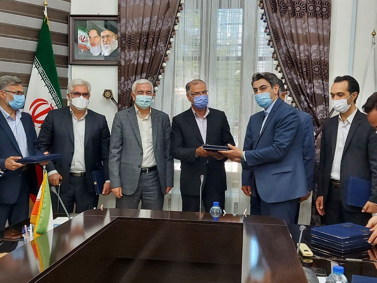 قدردانی فرماندار ویژه شهرستان خوی از شهردار و اعضای پنجمین دوره شورای اسلامی شهر خوی