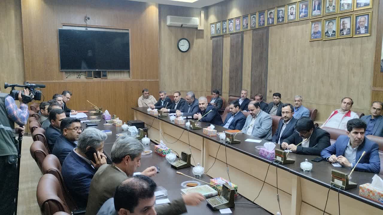 برگزاری جلسه ستاد مدیریت بحران شهرستان خوی با حضور فرماندار ویژه