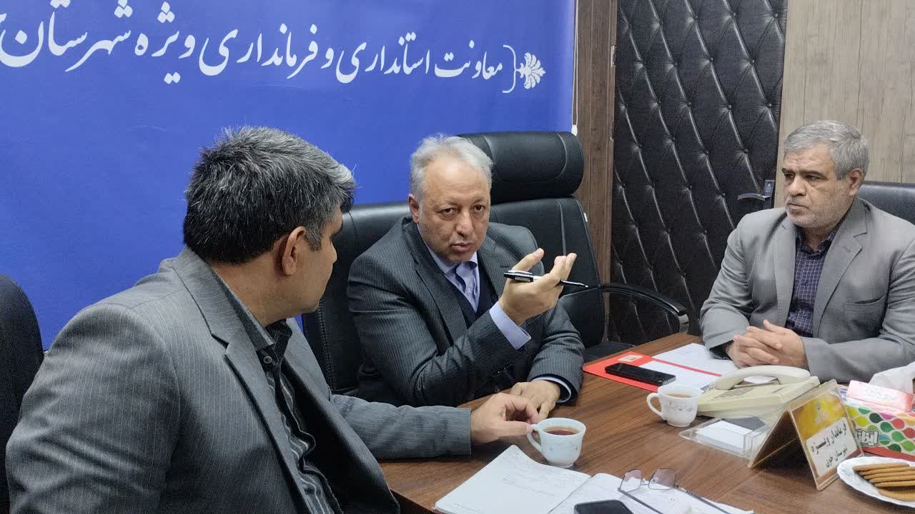 مشکلات ثبتی خوی با حضور مدیرکل ثبت اسناد و املاک آذربایجانغربی بررسی شد