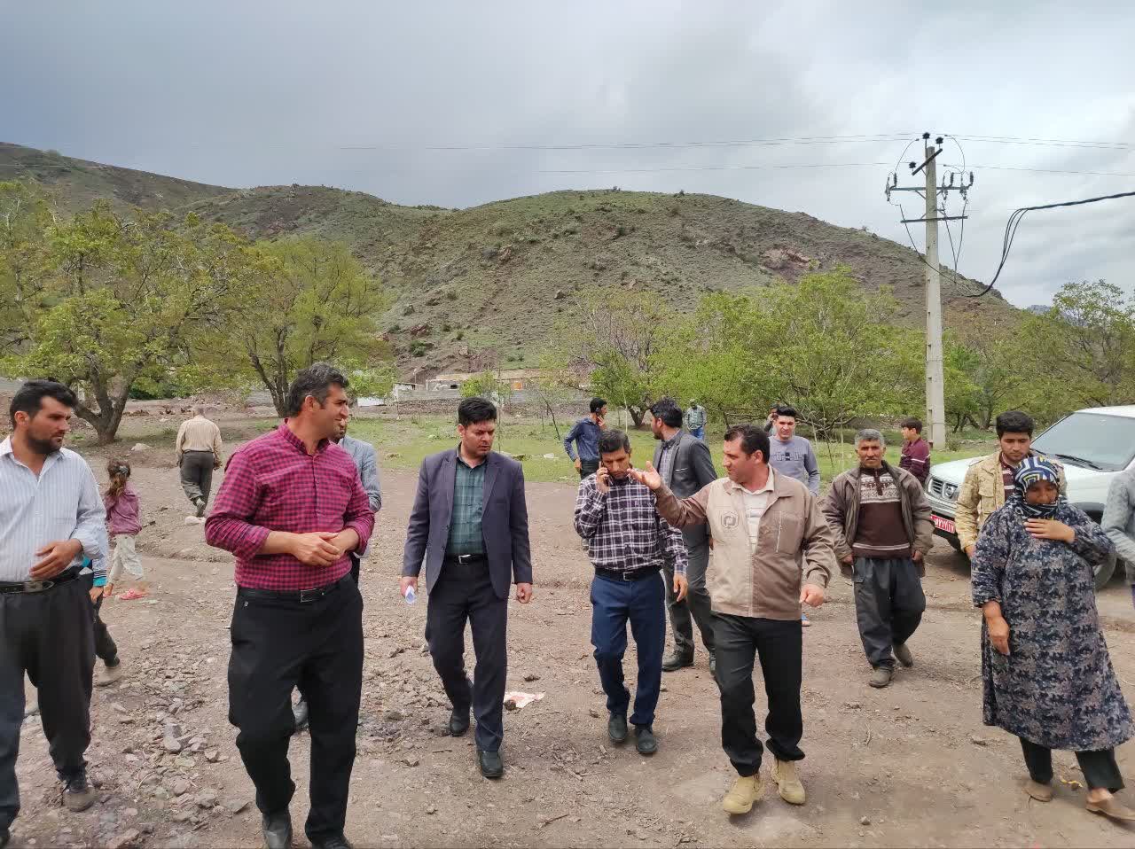 بازدید میدانی بخشدار فیرورق از روستاهای قره داش، باغ رجب و حصار