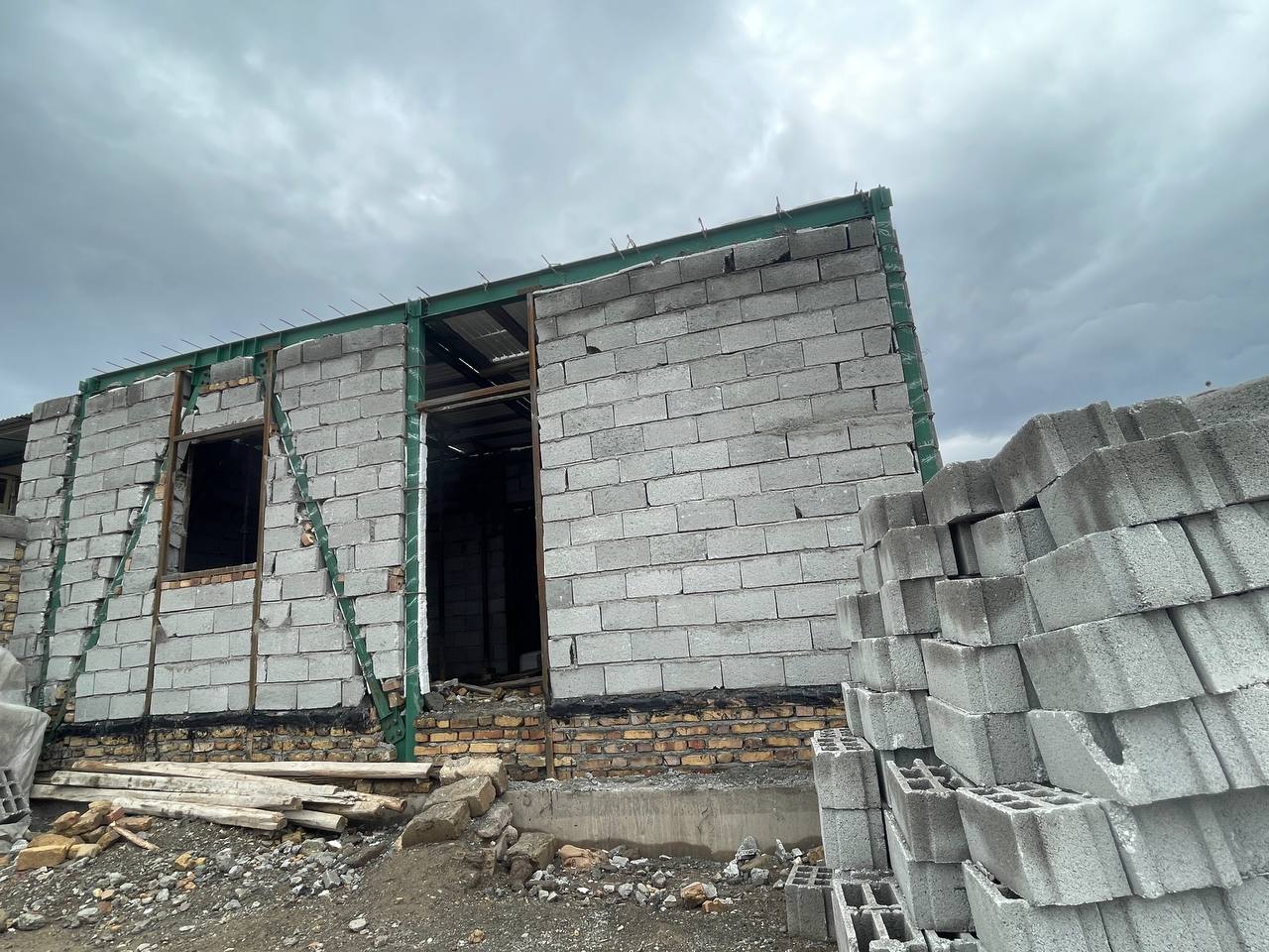 مدیریت انقلابی و بازسازی جهادی مناطق زلزله زده روستای امام کندی