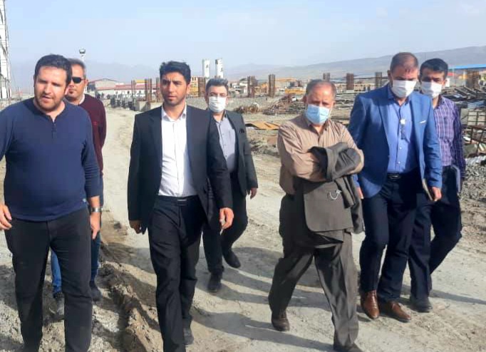 بازدید فرماندار شهرستان خوی از واحدهای شهرک صنعتی