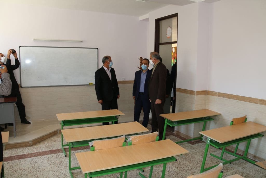 در پنجمین روز از هفته دولت: 26 طرح عمرانی و تولیدی با حضور معاون هماهنگی امور اقتصادی استاندار آذربایجان غربی و فرماندار ویژه شهرستان خوی به بهره برداری رسید.