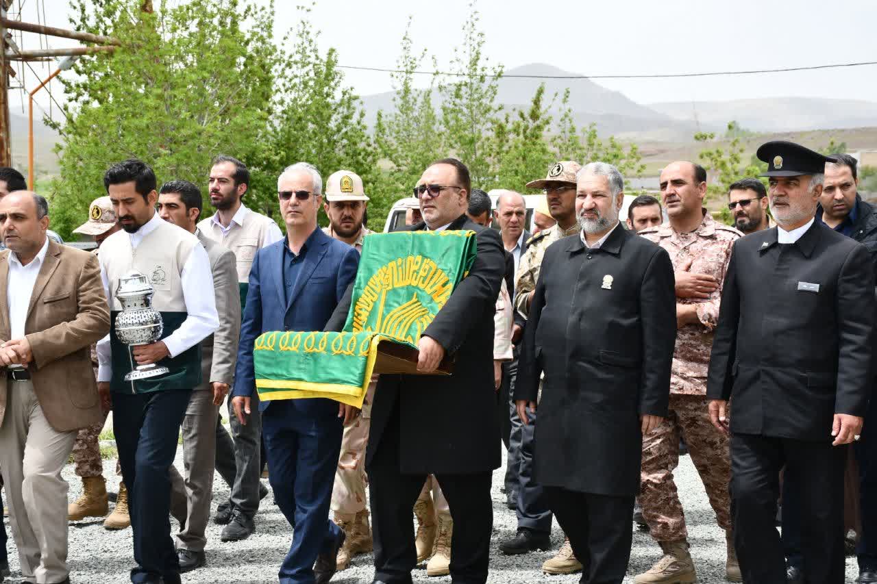 برگزاری جشن دهه کرامت با حضور خدام بارگاه رضوی در شهر قطور