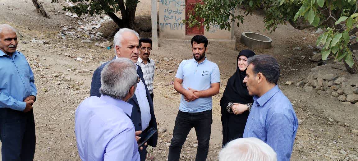 بازدید فرماندار خوی از روستای سگتلو و بررسی مشکلات آب شرب
