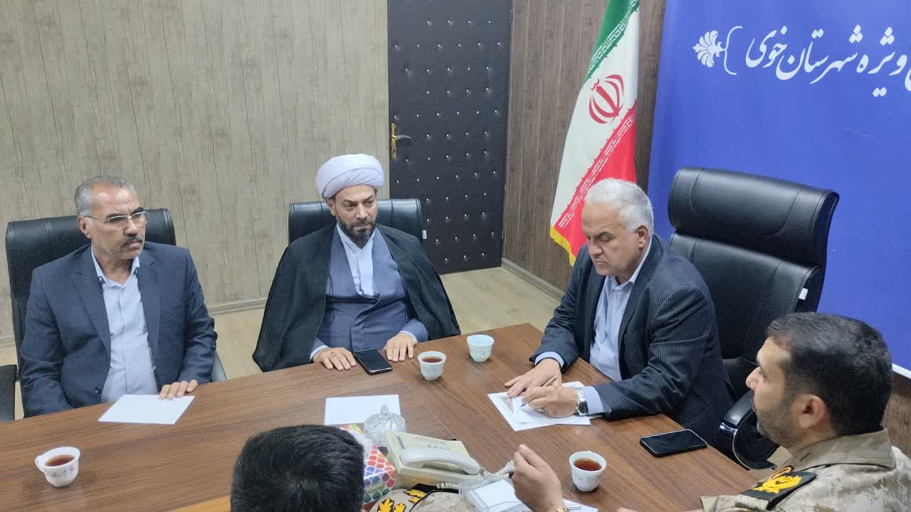 جلسه هماهنگی برنامههای محرومیتزدایی بسیج سازندگی سپاه خوی برگزار شد