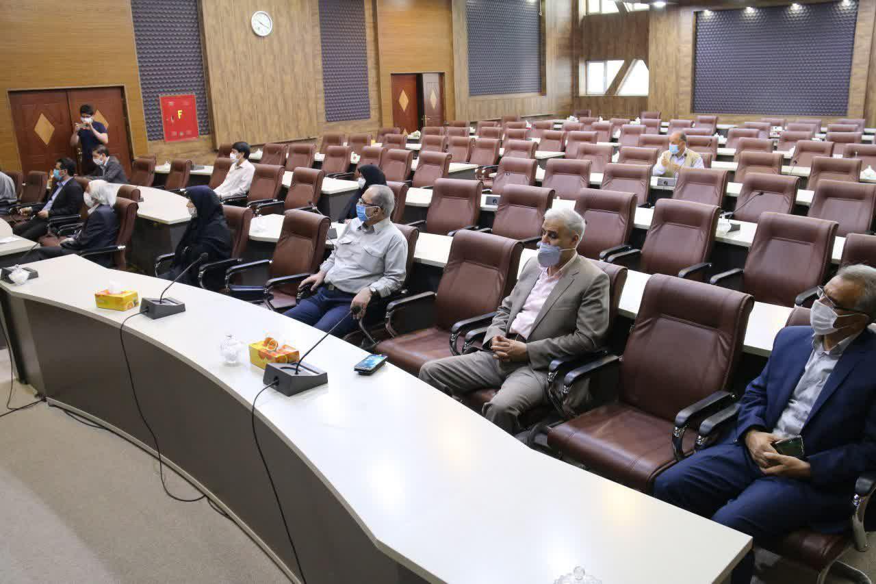 تجلیل فرماندار شهرستان خوی از نویسندگان و اهل قلم