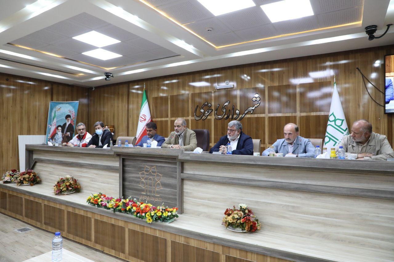 حضور وزیر کشور در مناطق زلزله زده شهرستان خوی