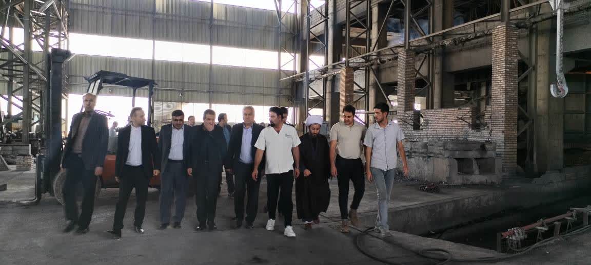 سفر معاون وزیر و مدیرعامل سازمان صنایع کوچک و شهرکهای صنعتی ایران به شهرستان خوی