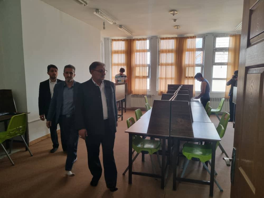 حضور فرماندار در خوابگاه دانشجویی دانشکده علوم پزشکی خوی